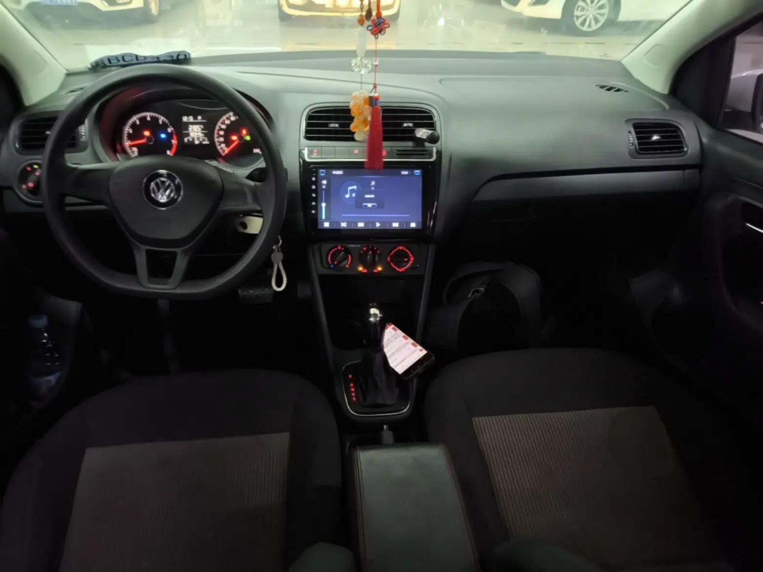 Volkswagen Polo 2018 1.5L Automatic Advanced Driving Model — миниатюра 12