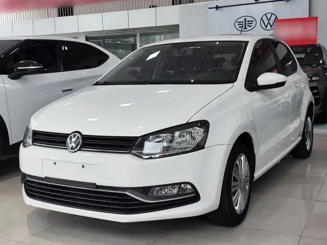 Volkswagen Polo 2016 1.6L Automatic Comfort Model