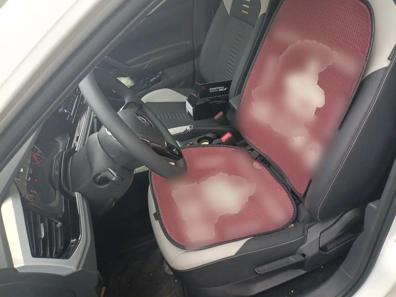 Volkswagen Polo 2019 Plus 1.5L Automatic Colorful Technology Edition — миниатюра 15