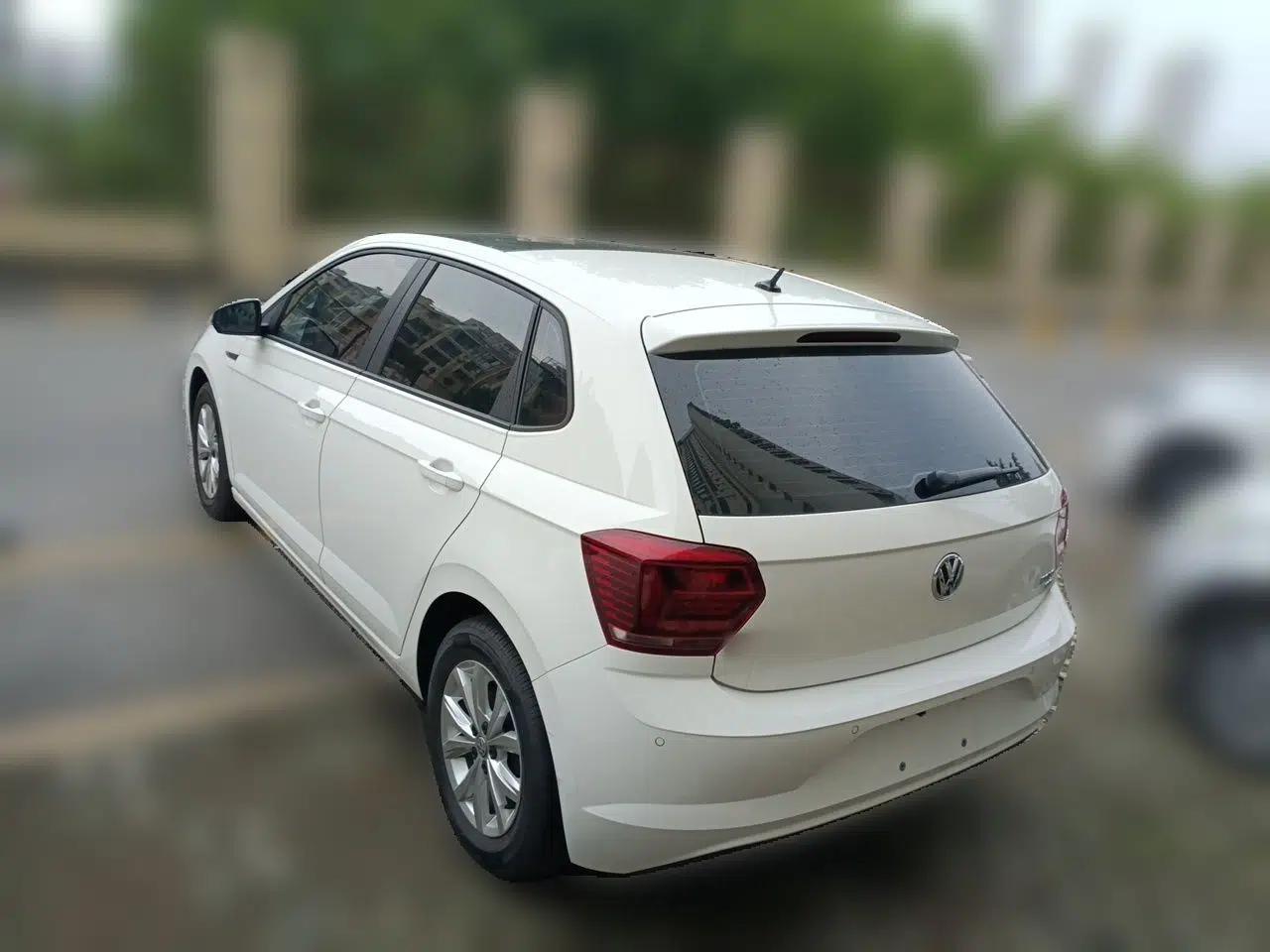Volkswagen Polo 2019 Plus 1.5L Automatic Colorful Technology Edition — миниатюра 4