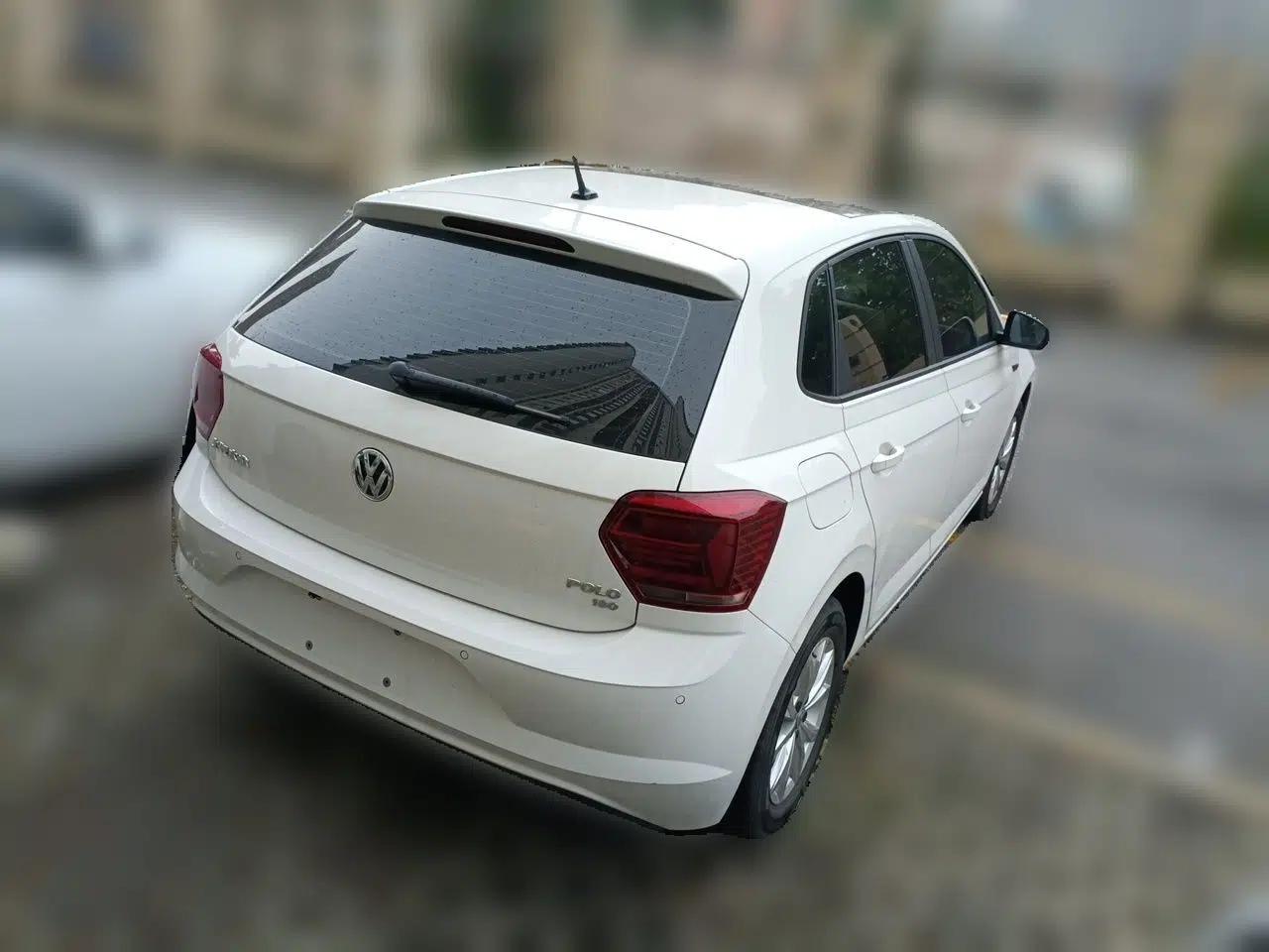 Volkswagen Polo 2019 Plus 1.5L Automatic Colorful Technology Edition — миниатюра 6