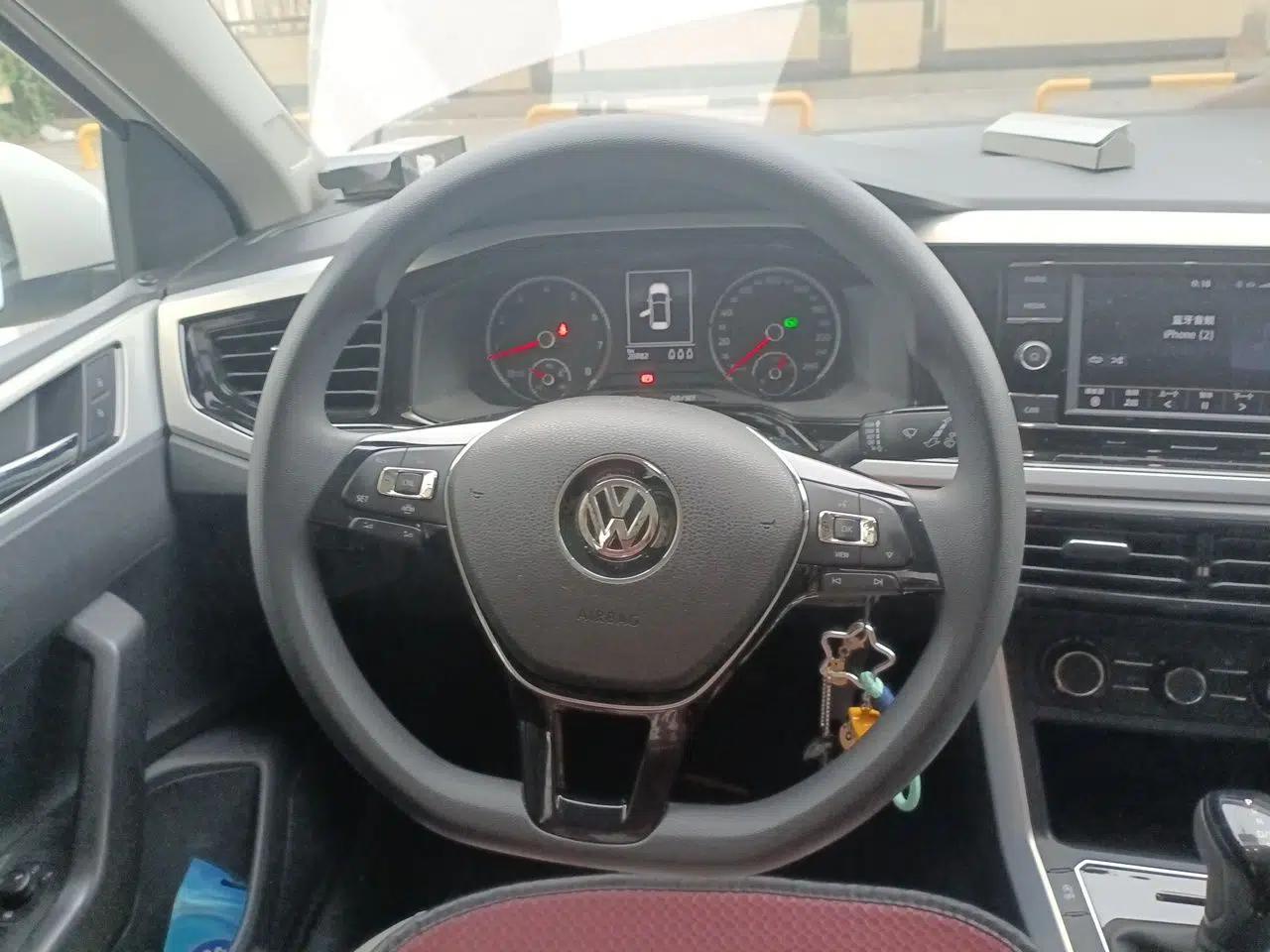 Volkswagen Polo 2019 Plus 1.5L Automatic Colorful Technology Edition — миниатюра 10