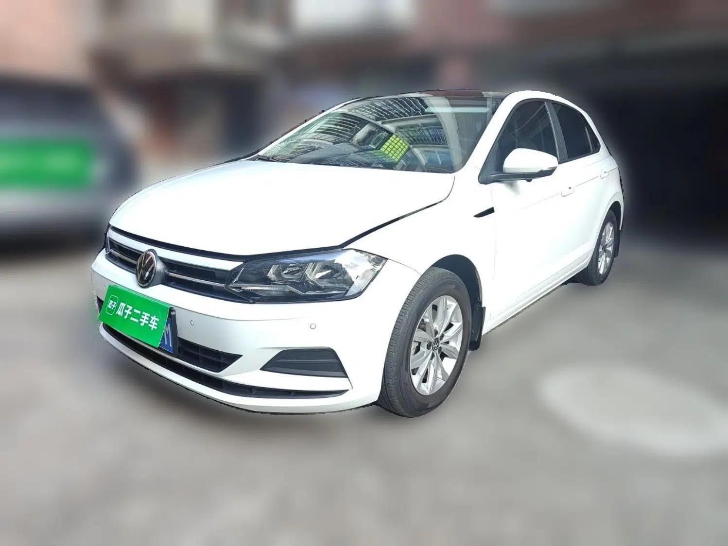 Volkswagen Polo 2023 Restyled Plus 1.5L Automatic Colorful Tech Edition — миниатюра 1