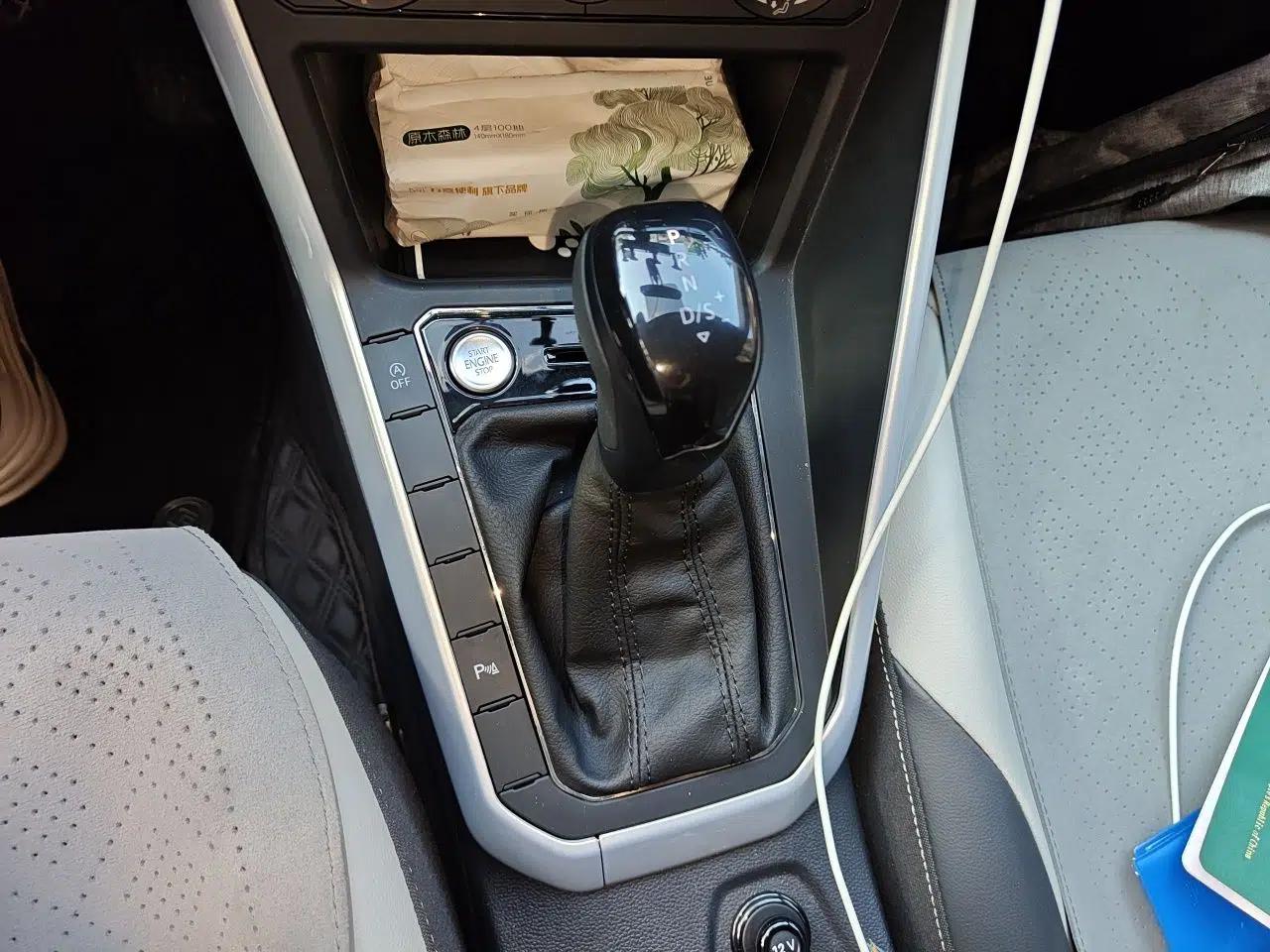 Volkswagen Polo 2023 Restyled Plus 1.5L Automatic Colorful Tech Edition — миниатюра 14