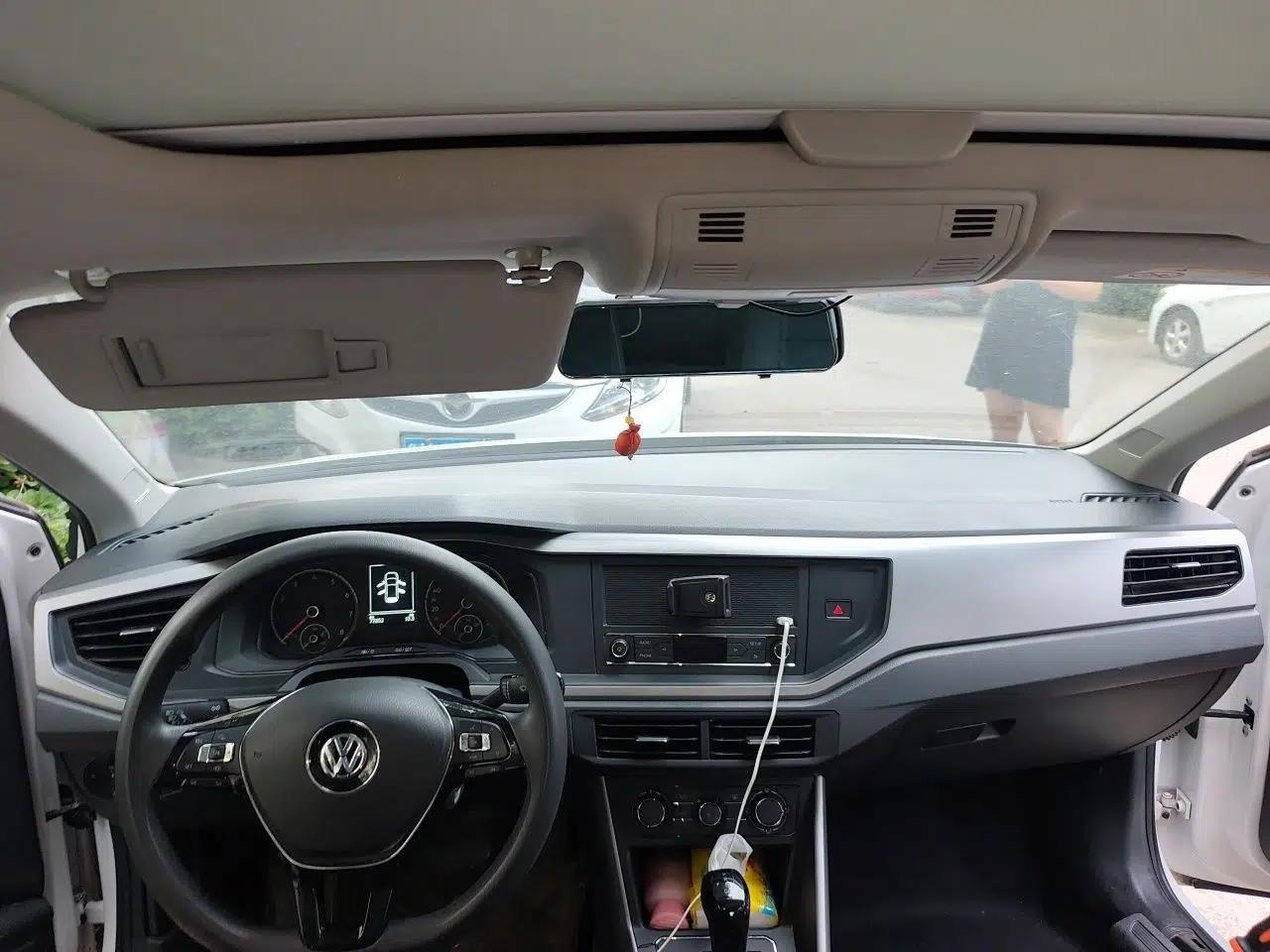 Volkswagen Polo 2019 Plus 1.5L Automatic Panoramic Enjoyment Edition — миниатюра 9