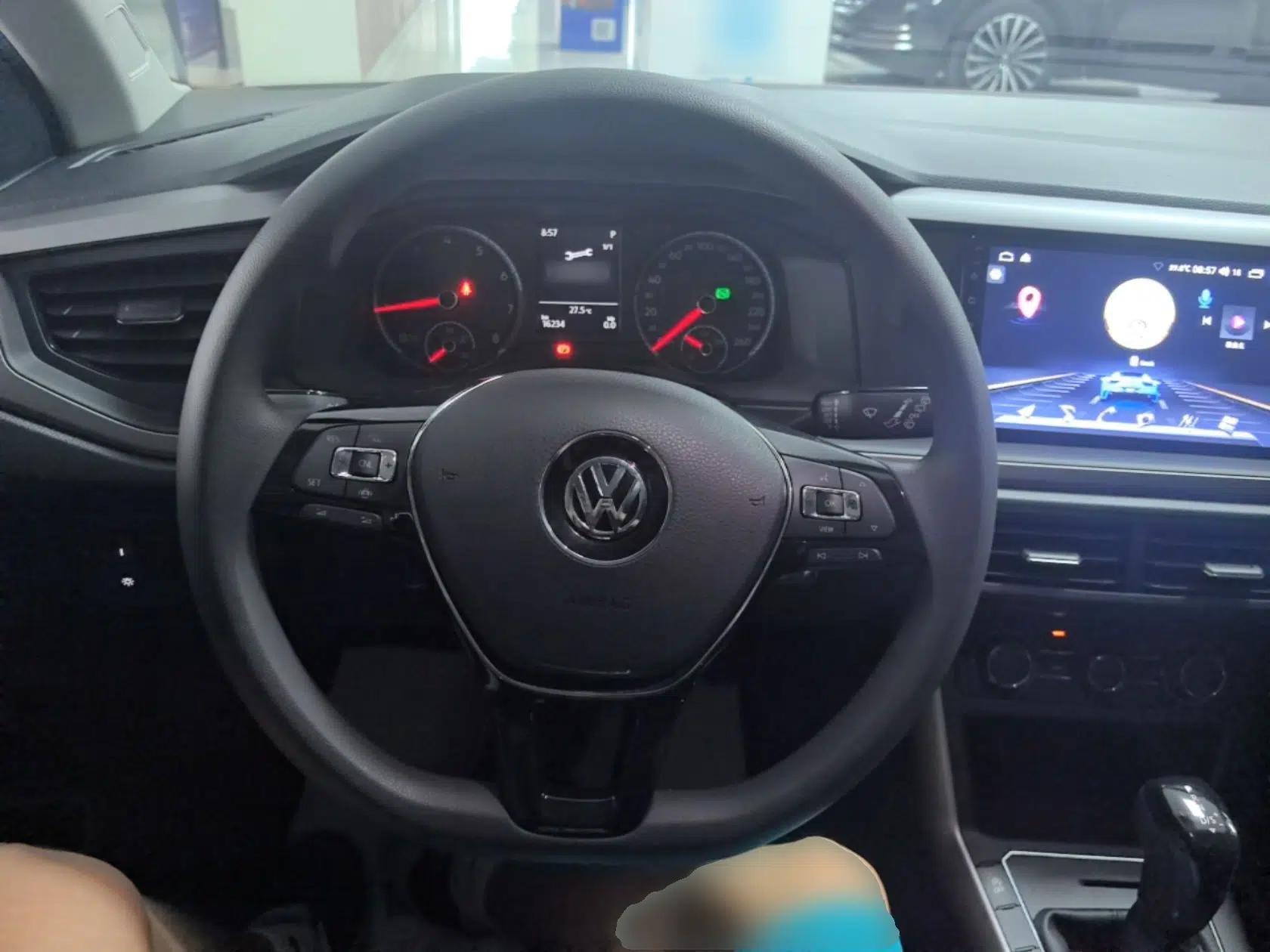 Volkswagen Polo 2019 Plus 1.5L Automatic Panoramic Enjoyment Edition — миниатюра 13