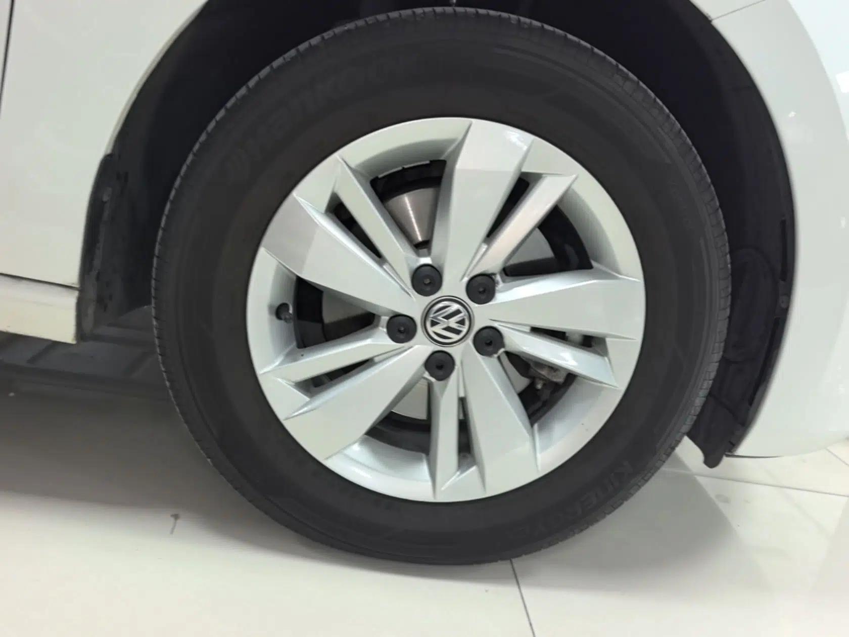 Volkswagen Polo 2019 Plus 1.5L Automatic Panoramic Enjoyment Edition — миниатюра 10