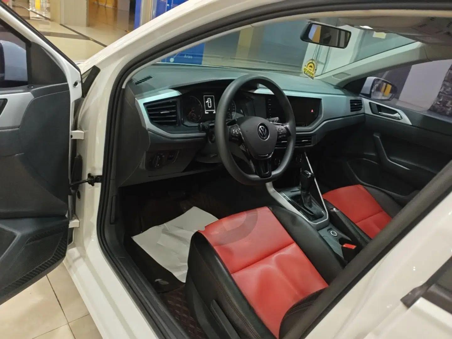 Volkswagen Polo 2021 Plus 1.5L Automatic Panoramic Enjoyment Edition — миниатюра 18