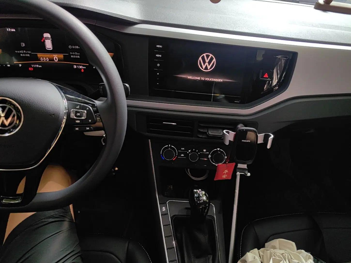 Volkswagen Polo 2023 Revised Plus 1.5L Automatic Panoramic Enjoyment Edition — миниатюра 13