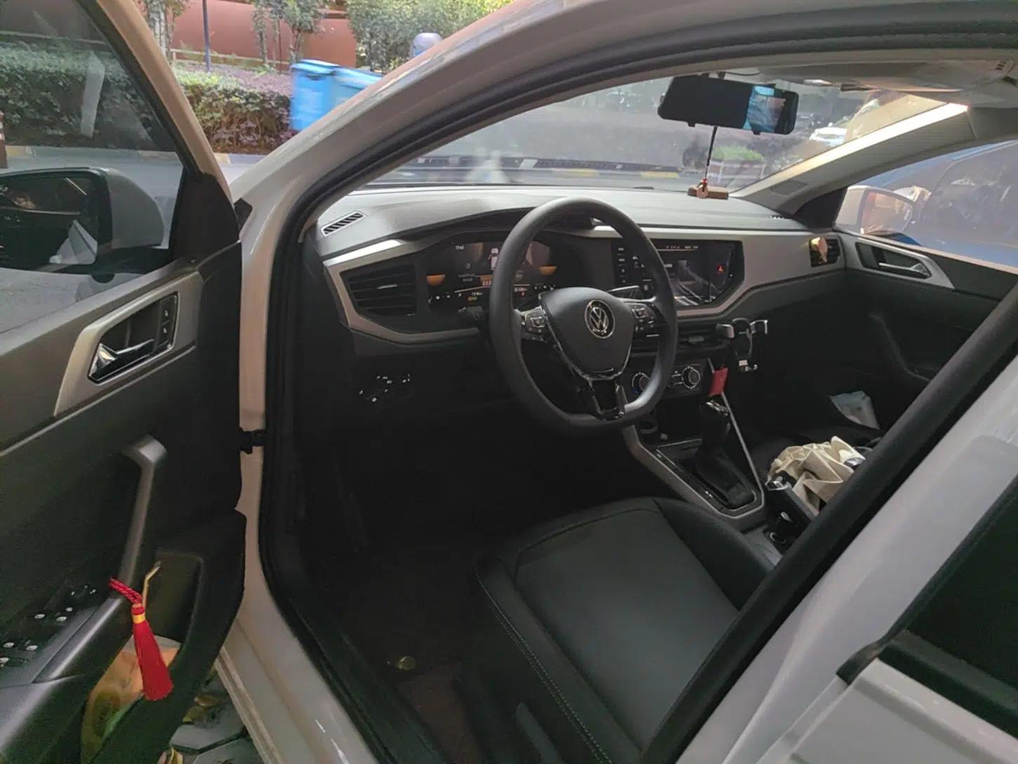 Volkswagen Polo 2023 Revised Plus 1.5L Automatic Panoramic Enjoyment Edition — миниатюра 16
