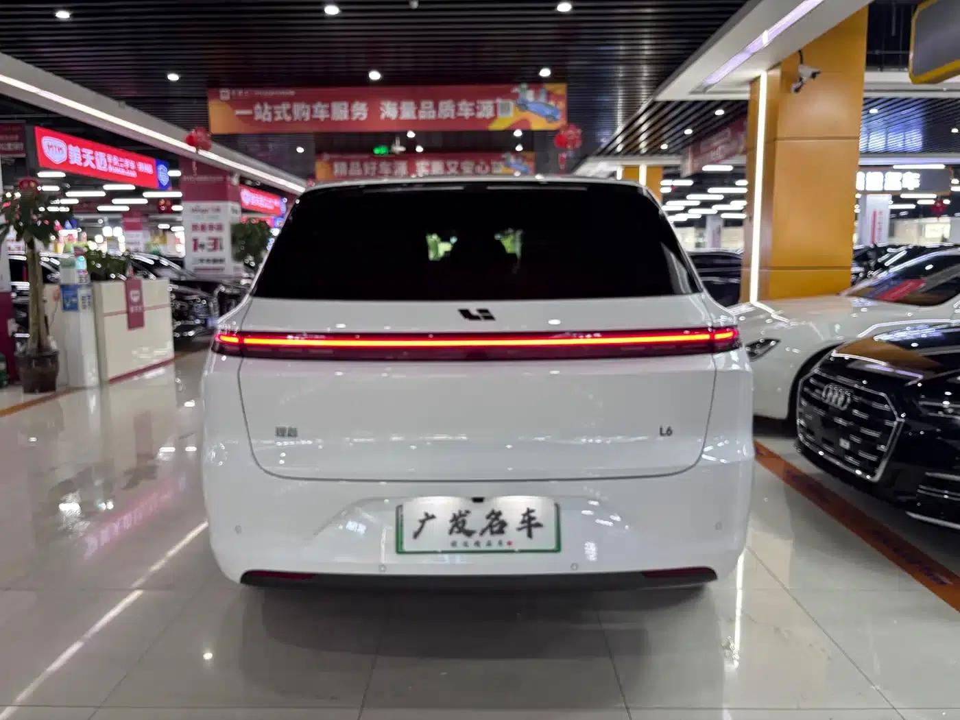 Li Auto L6 2024 Pro — миниатюра 11