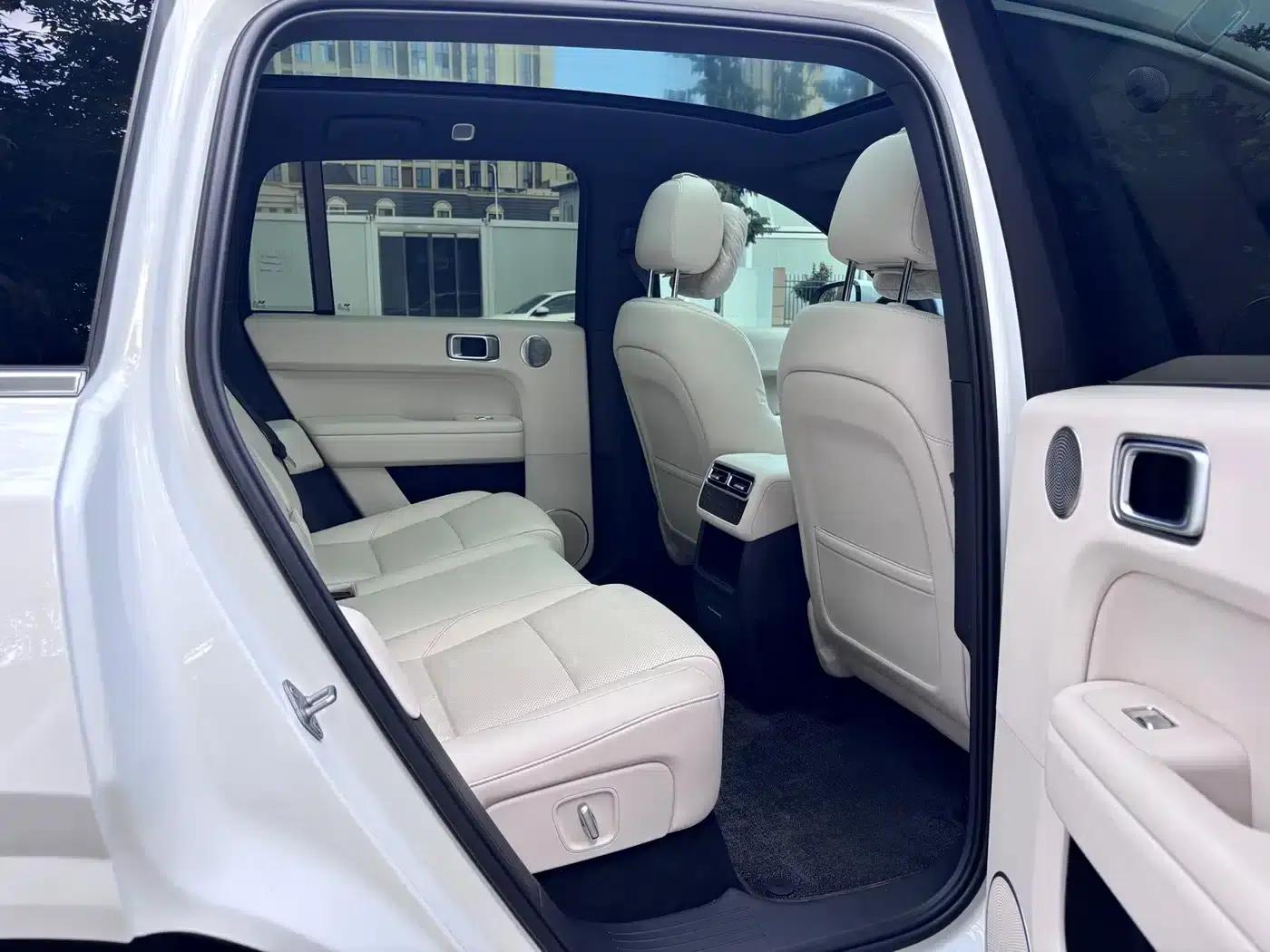 Li Auto L6 2024 Pro — миниатюра 18