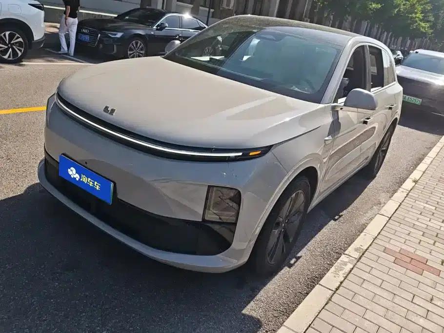 Li Auto L6 2024 Pro — миниатюра 1