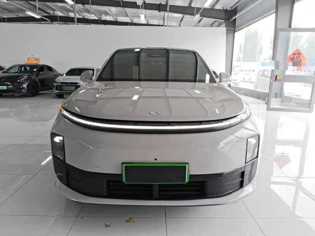 Li Auto L6 2024 Pro — миниатюра 3