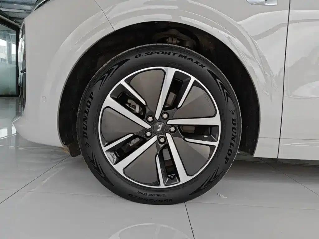 Li Auto L6 2024 Pro — миниатюра 23