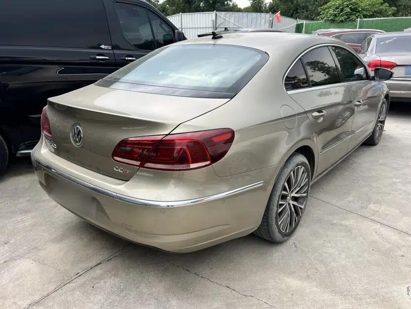 Volkswagen FAW-Volkswagen CC 2016 1.8TSI Luxury Model — миниатюра 3