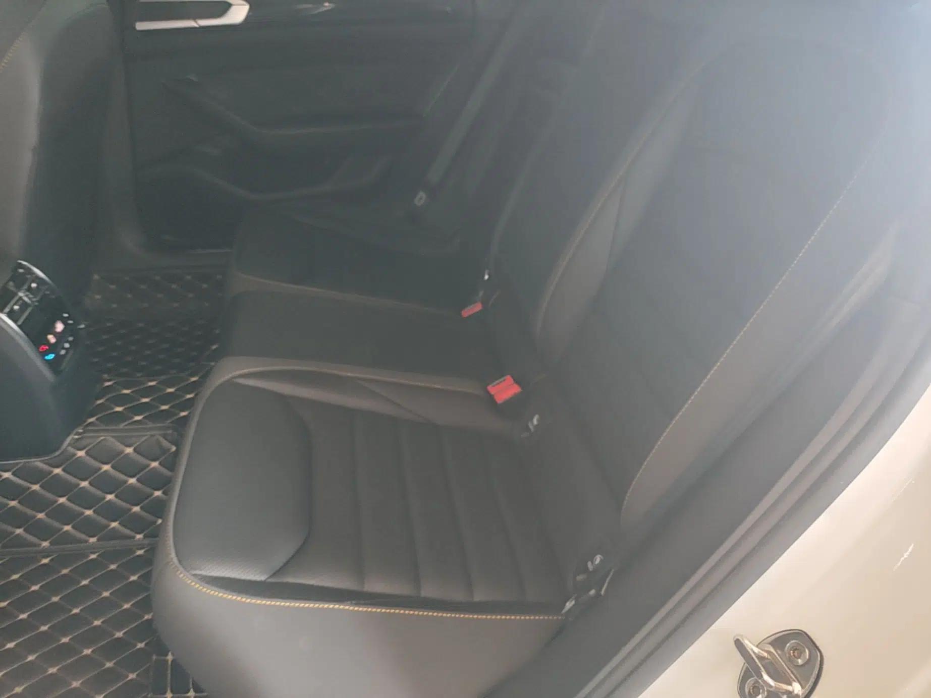 Volkswagen FAW-Volkswagen CC 2021 380TSI Striking Edition — миниатюра 20