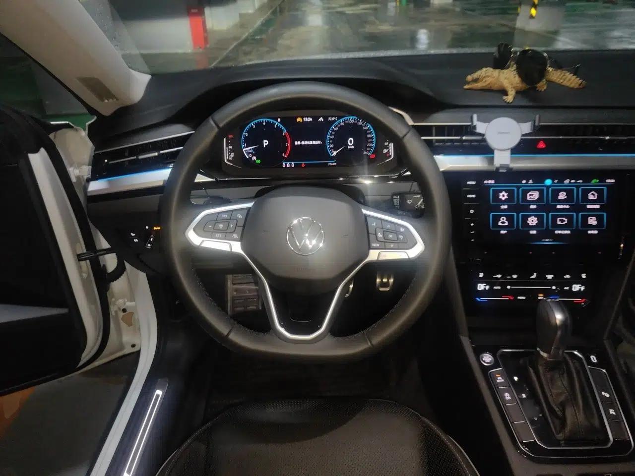 Volkswagen FAW-Volkswagen CC 2024 Estate Car 380TSI VarioPak Edition — миниатюра 10