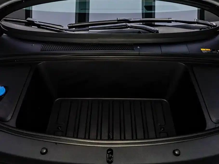 Li Auto i6 2025 Two-Wheel Drive Standard Edition — миниатюра 24