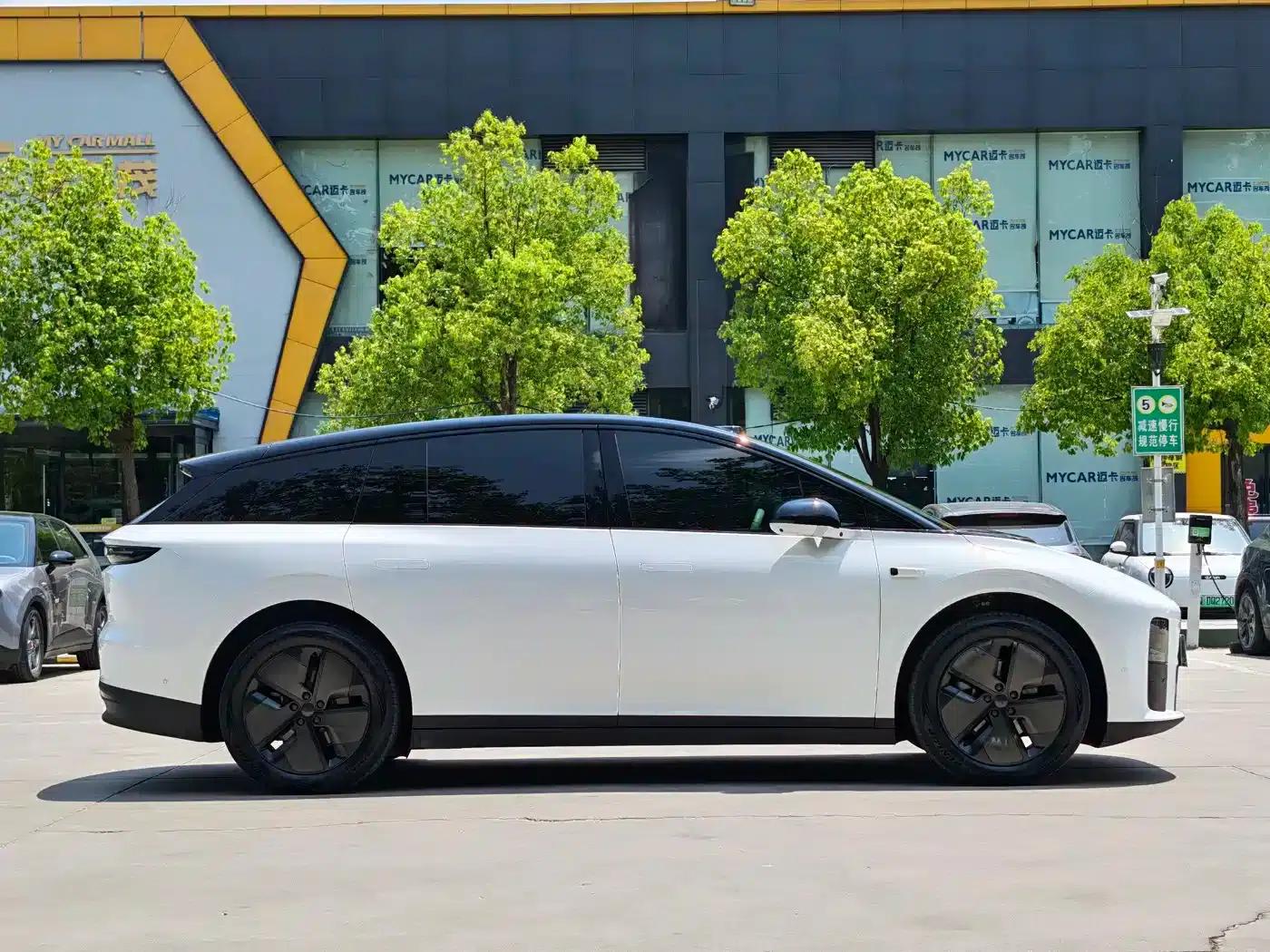 Li Auto i6 2025 Two-Wheel Drive Standard Edition — миниатюра 18