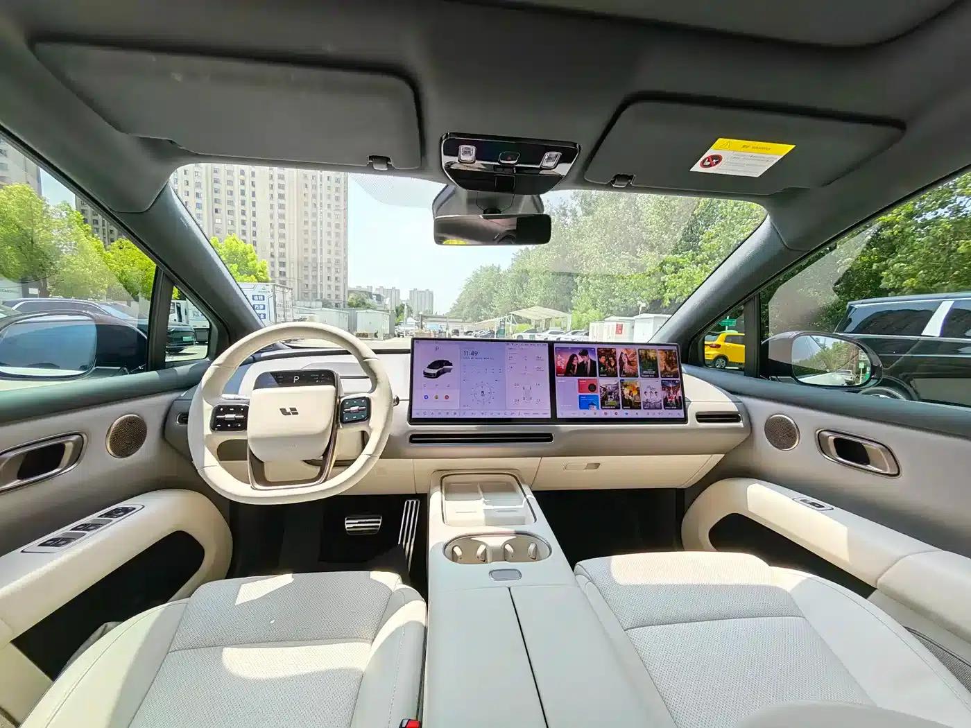 Li Auto i6 2025 Two-Wheel Drive Standard Edition — миниатюра 4