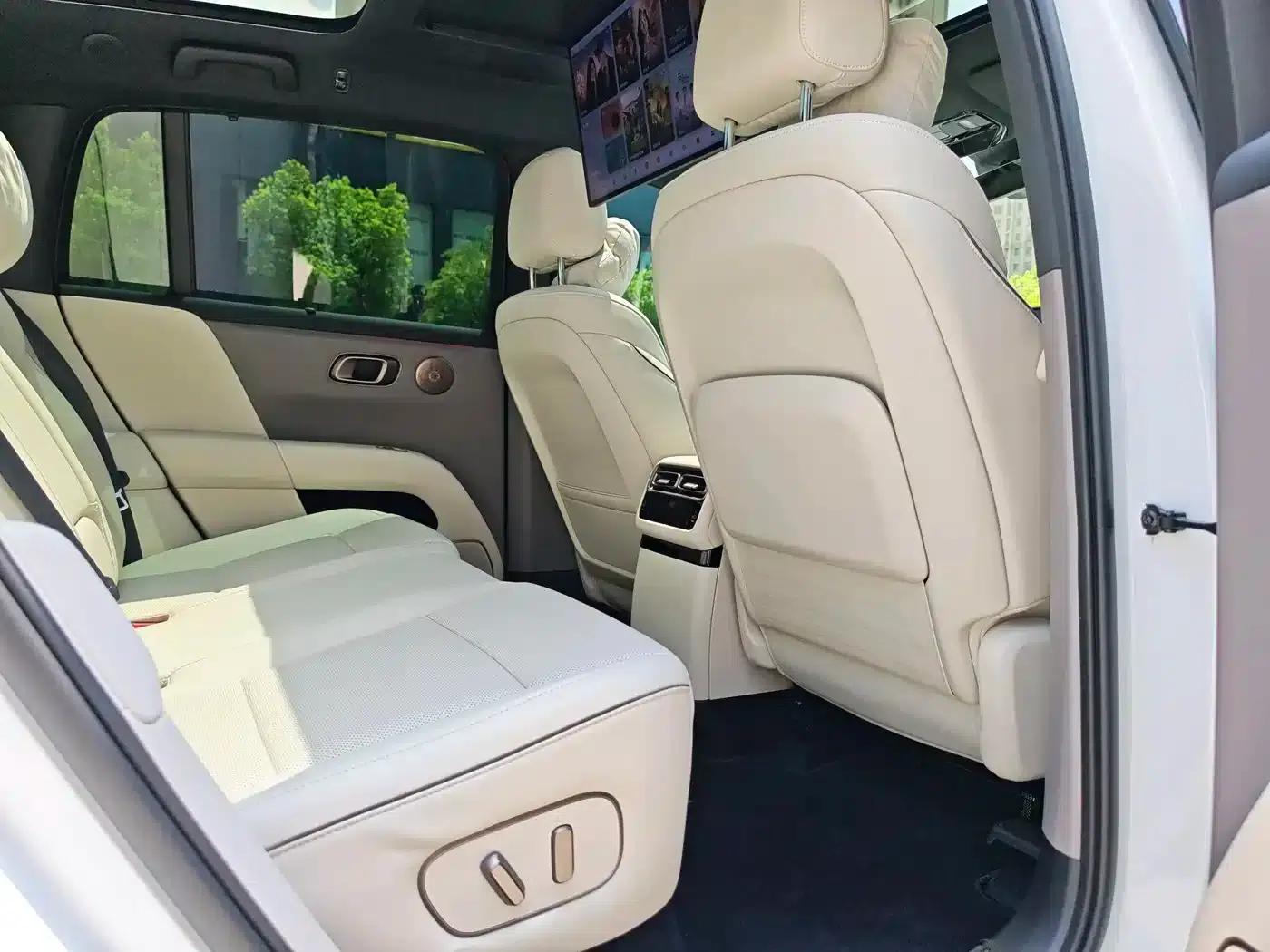 Li Auto i6 2025 Two-Wheel Drive Standard Edition — миниатюра 6
