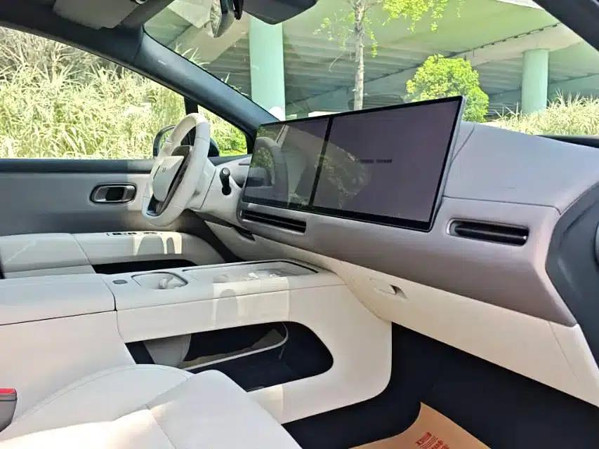 Li Auto i6 2025 Two-Wheel Drive Standard Edition — миниатюра 2