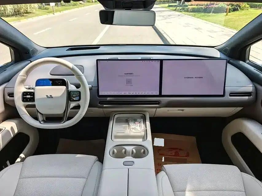 Li Auto i6 2025 Two-Wheel Drive Standard Edition — миниатюра 8