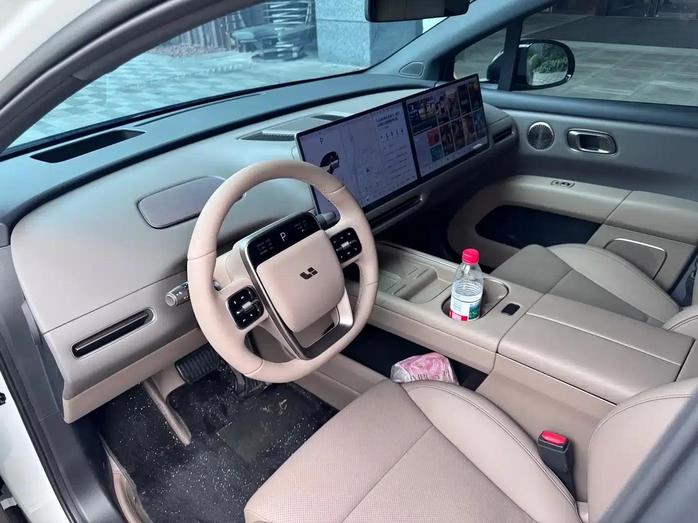Li Auto i6 2025 Two-Wheel Drive Standard Edition — миниатюра 9