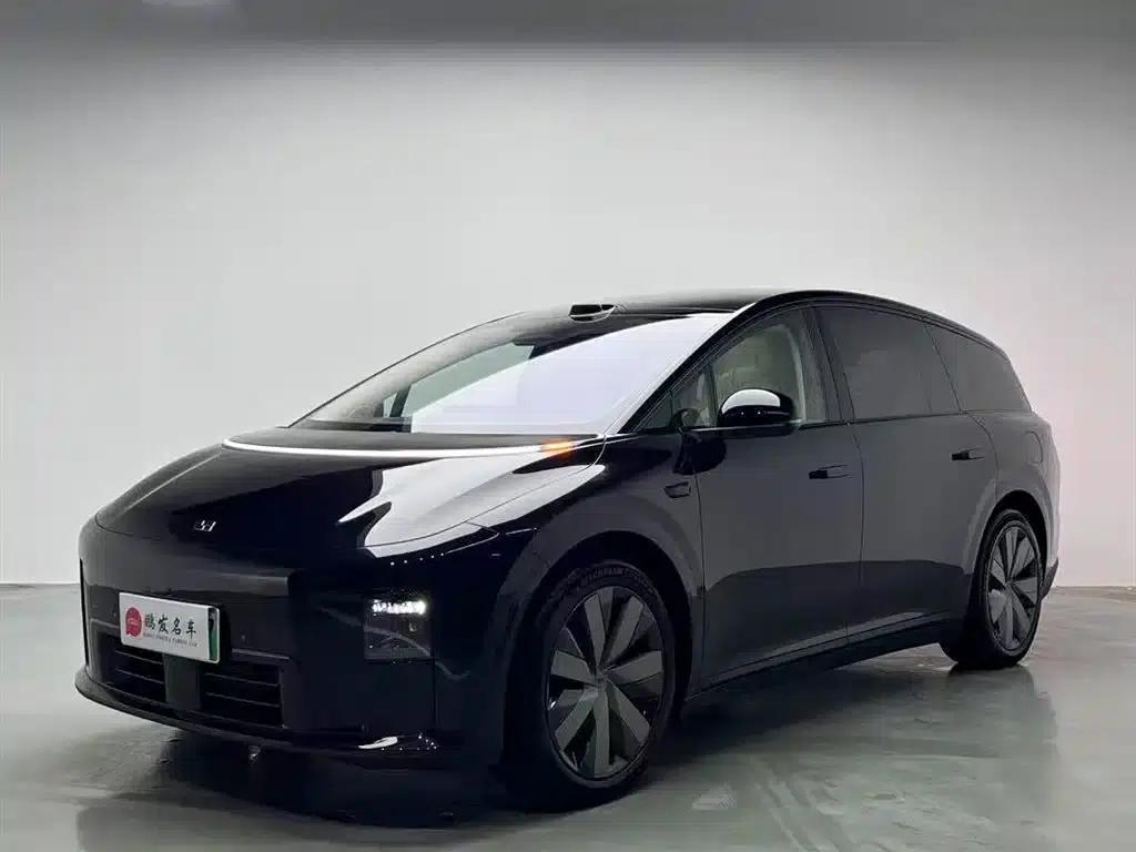 Li Auto i8 2025 Standard Edition — миниатюра 1