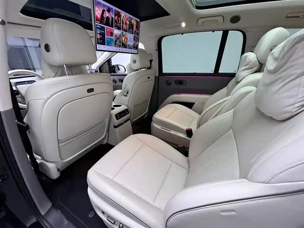 Li Auto i8 2025 Standard Edition — миниатюра 13