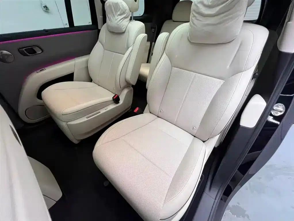 Li Auto i8 2025 Standard Edition — миниатюра 14