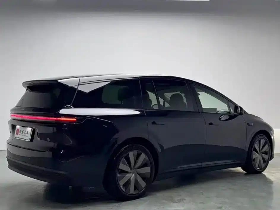 Li Auto i8 2025 Standard Edition — миниатюра 21
