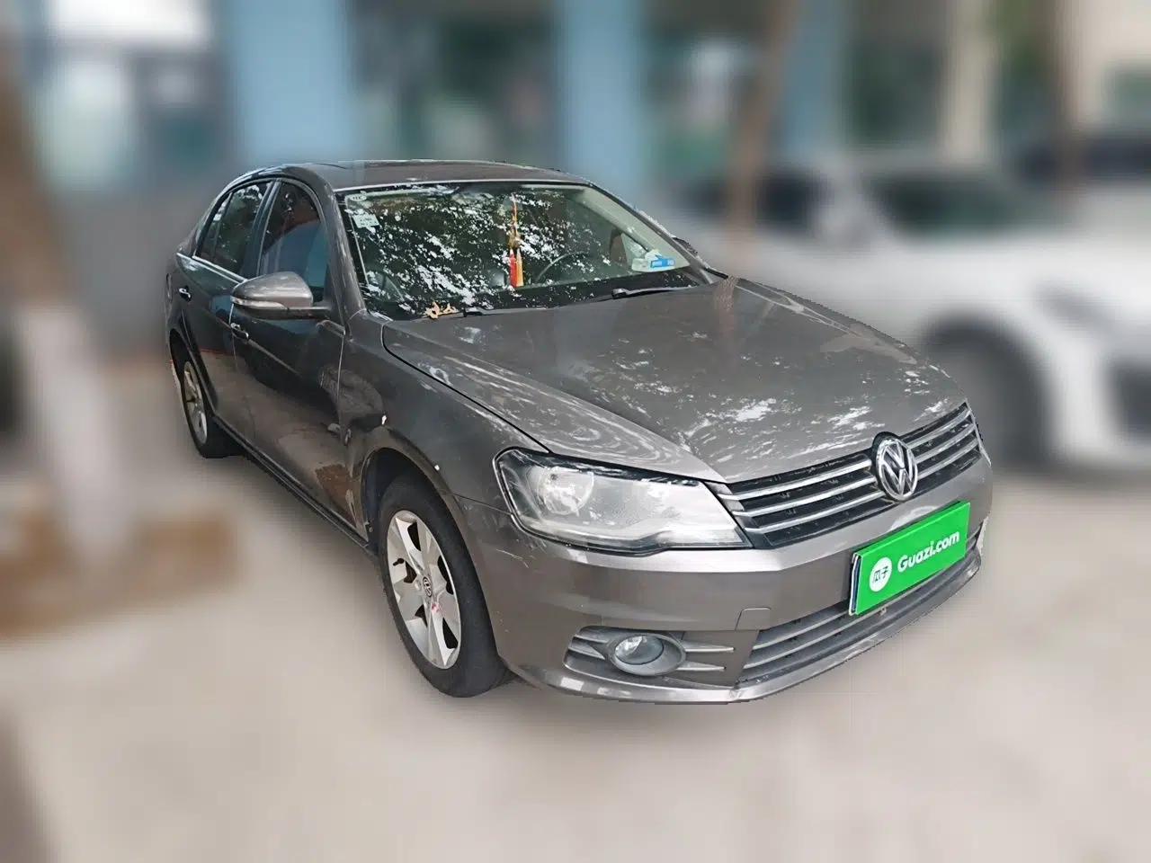Volkswagen Bora 2013 1.6L Automatic Comfort Model — миниатюра 3