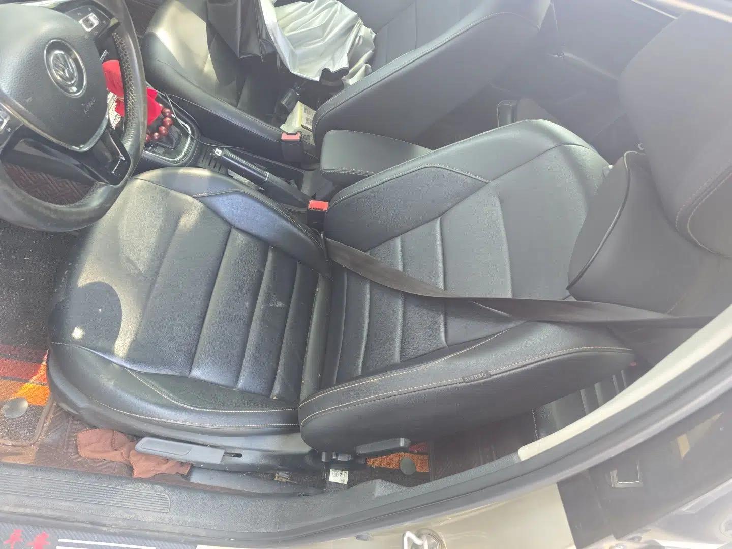Volkswagen Bora 2018 1.5L Automatic Comfort Model — миниатюра 15