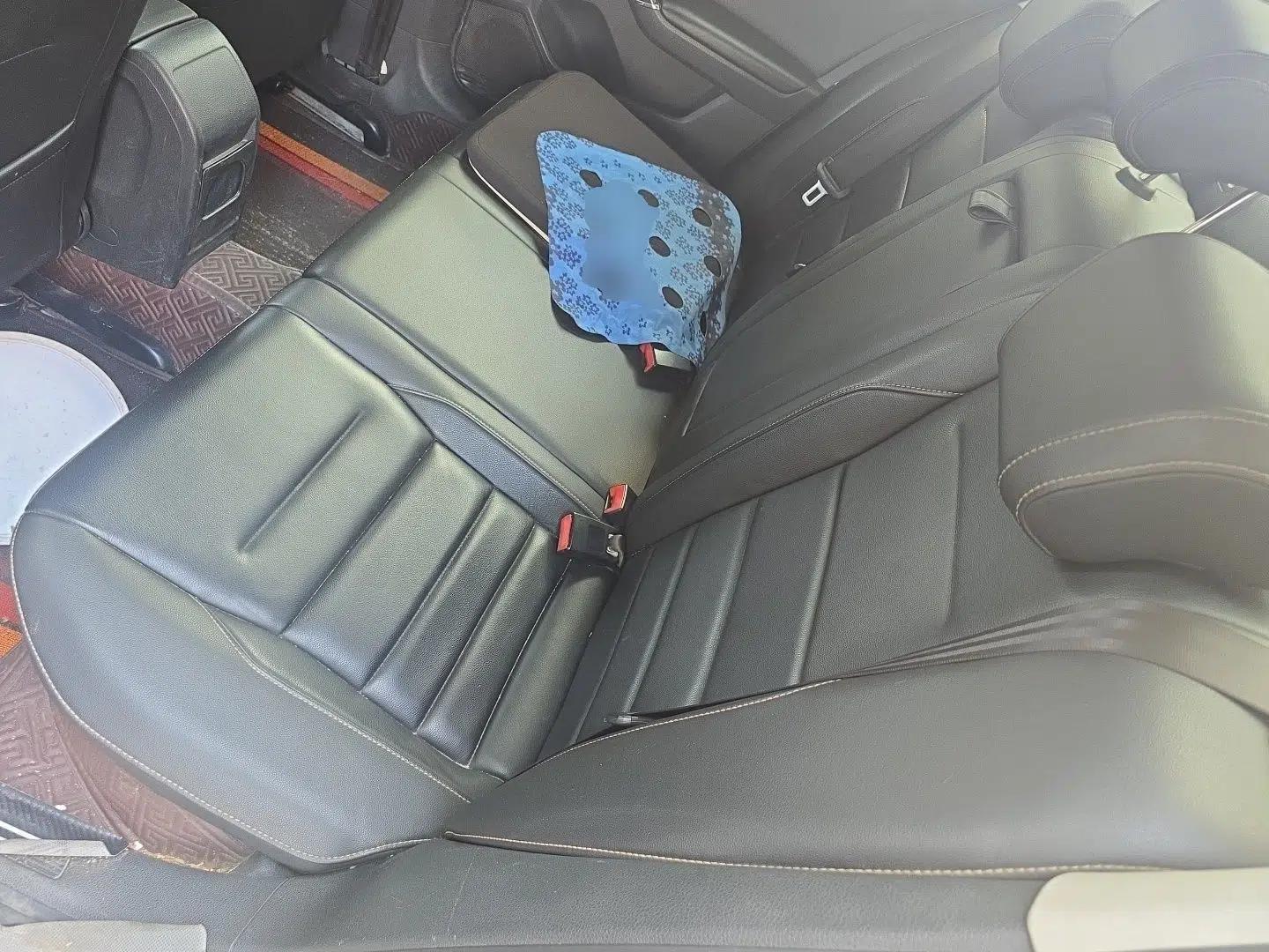 Volkswagen Bora 2018 1.5L Automatic Comfort Model — миниатюра 17