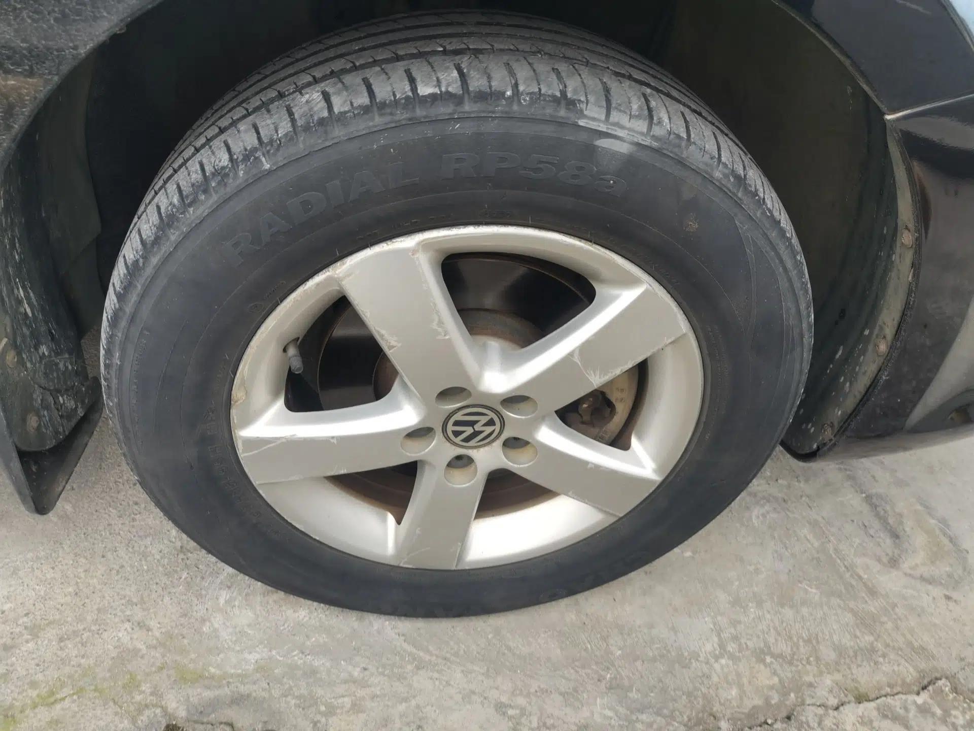 Volkswagen Bora 2012 1.6L Manual Fashion Edition — миниатюра 8