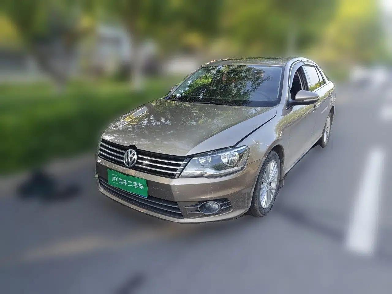 Volkswagen Bora 2013 1.4T Automatic Luxury Model — миниатюра 1