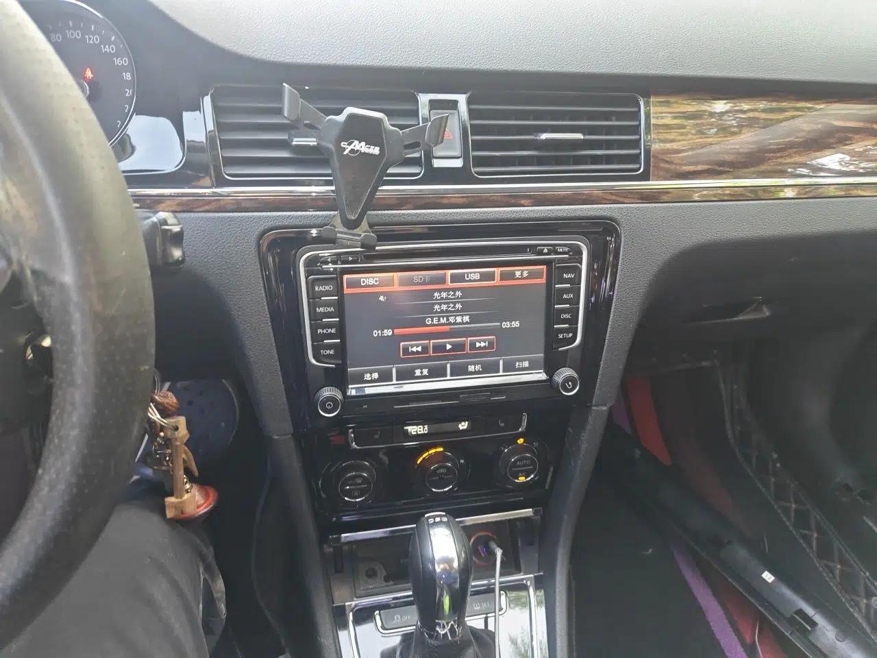 Volkswagen Bora 2013 1.4T Automatic Luxury Model — миниатюра 13