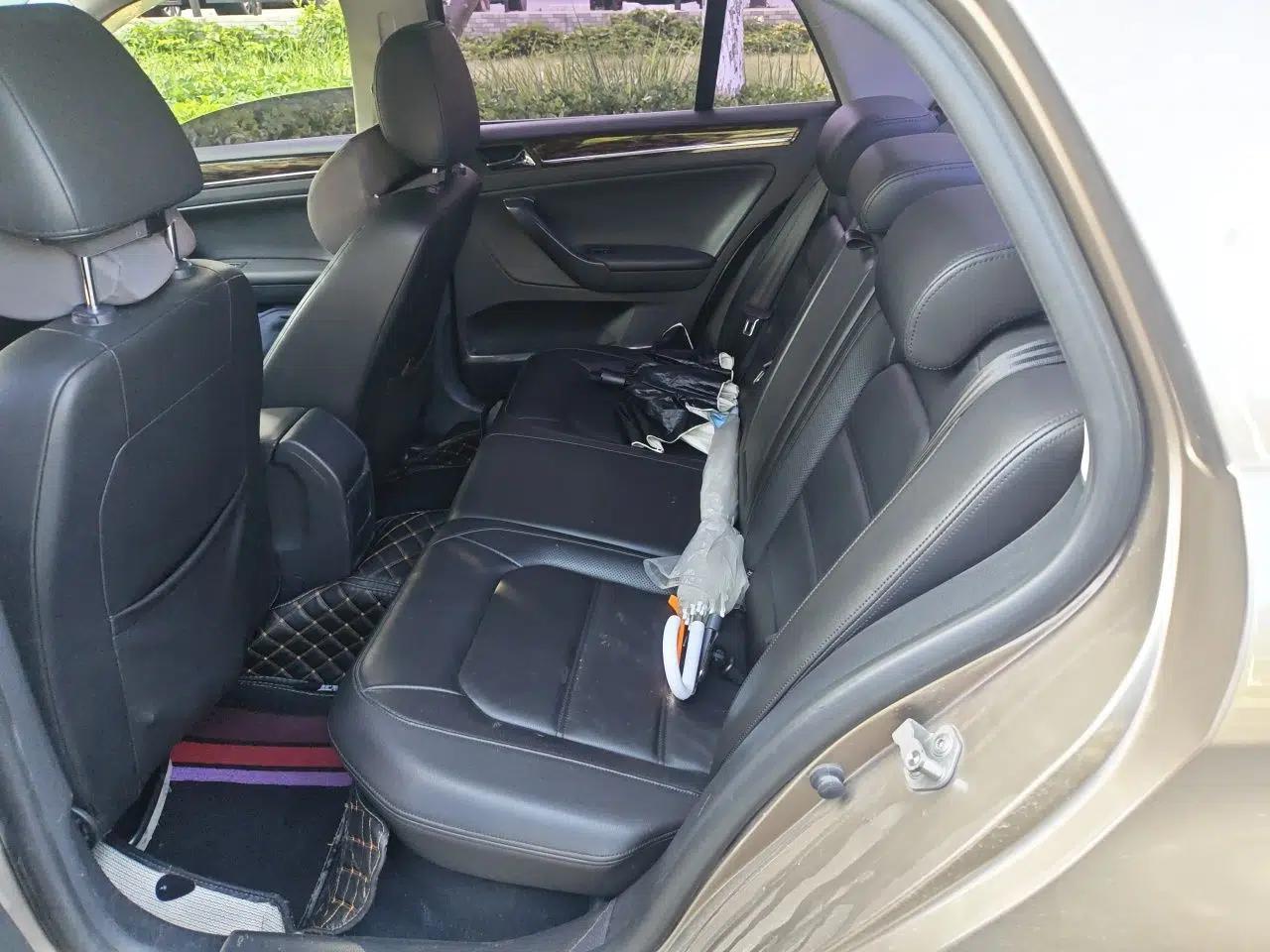 Volkswagen Bora 2013 1.4T Automatic Luxury Model — миниатюра 17