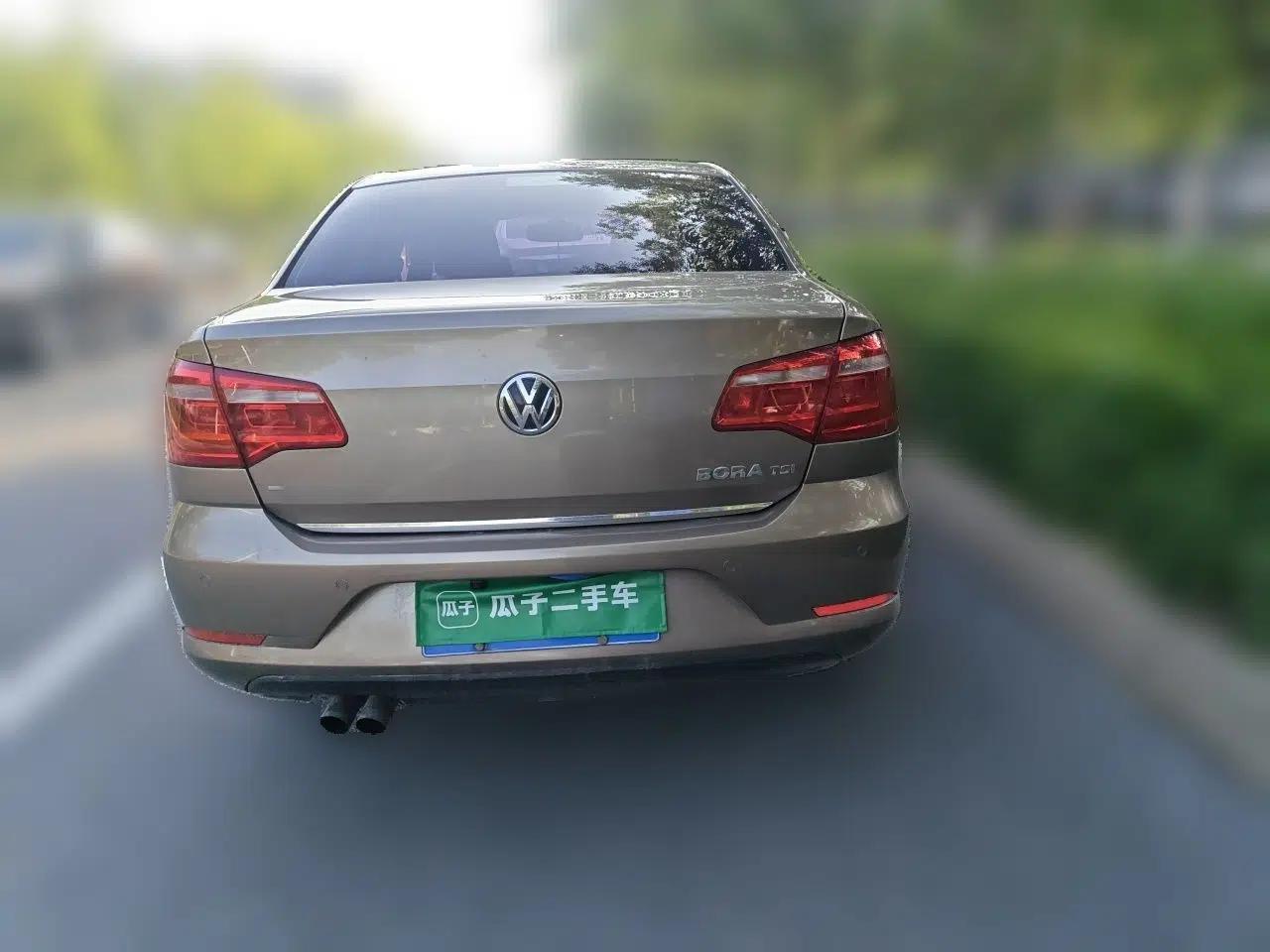 Volkswagen Bora 2013 1.4T Automatic Luxury Model — миниатюра 5