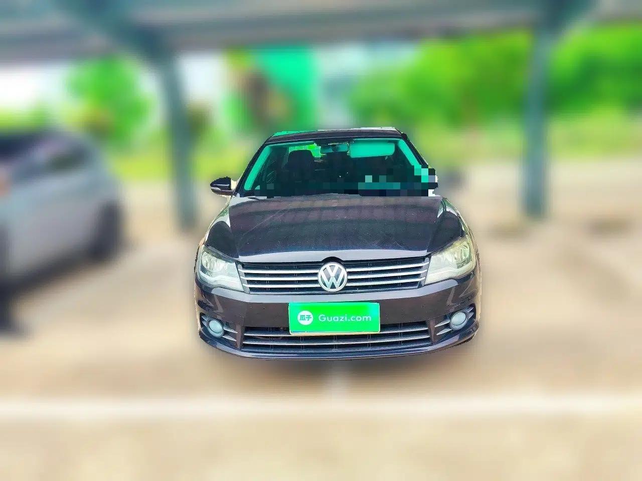 Volkswagen Bora 2013 1.6L Manual Comfort Model — миниатюра 2