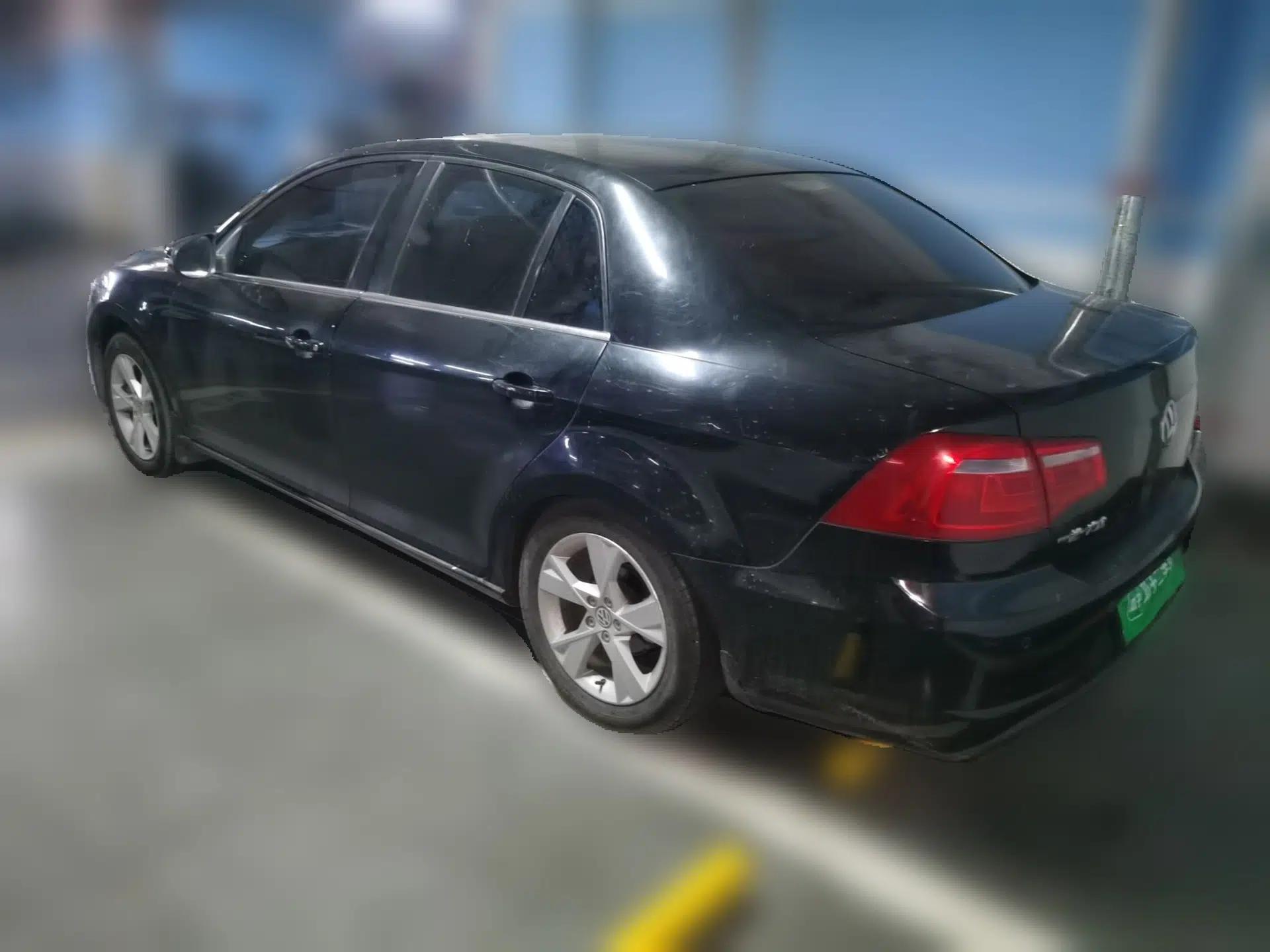Volkswagen Bora 2013 1.6L Automatic Comfort Model — миниатюра 5