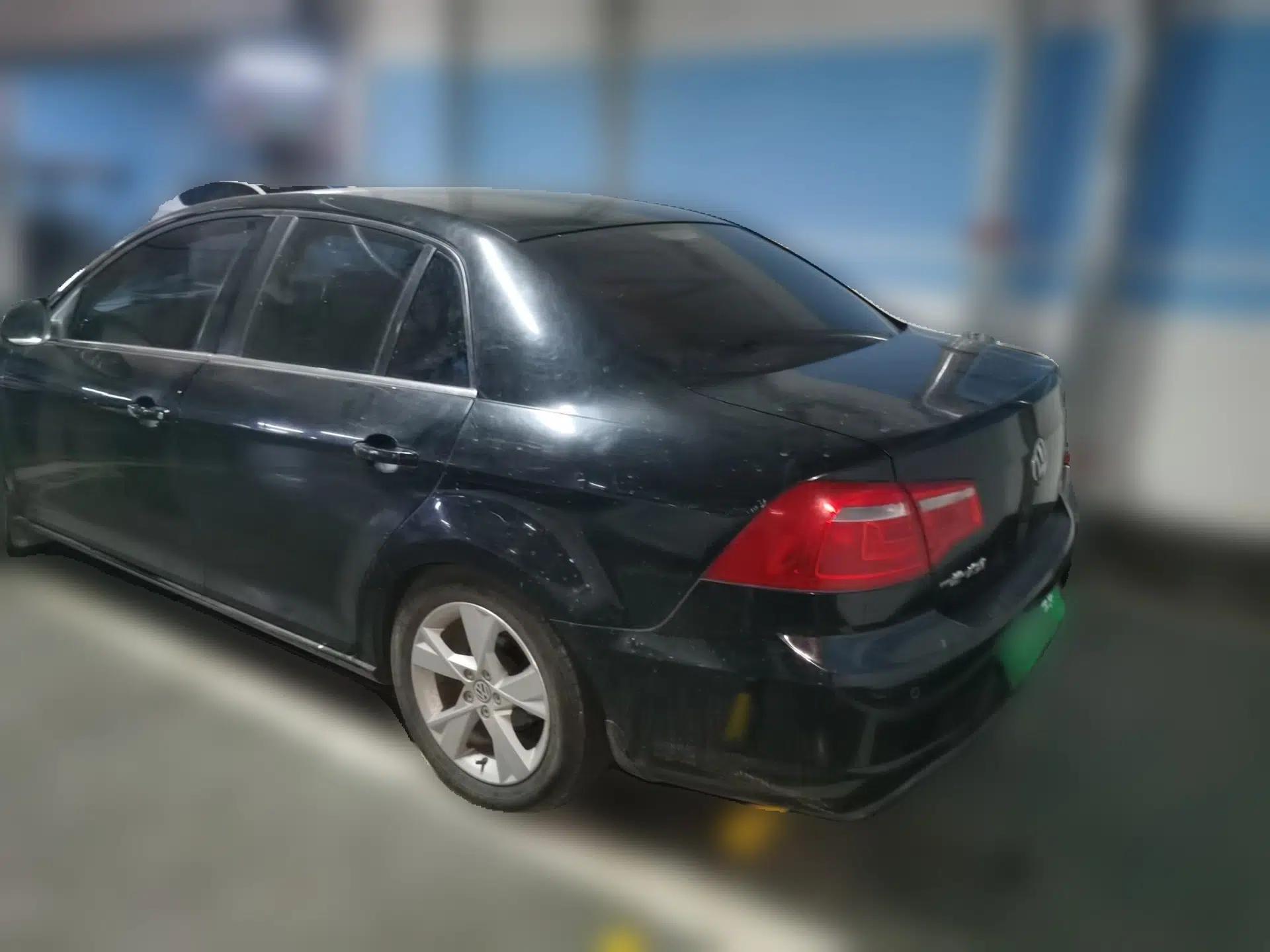 Volkswagen Bora 2013 1.6L Automatic Comfort Model — миниатюра 6