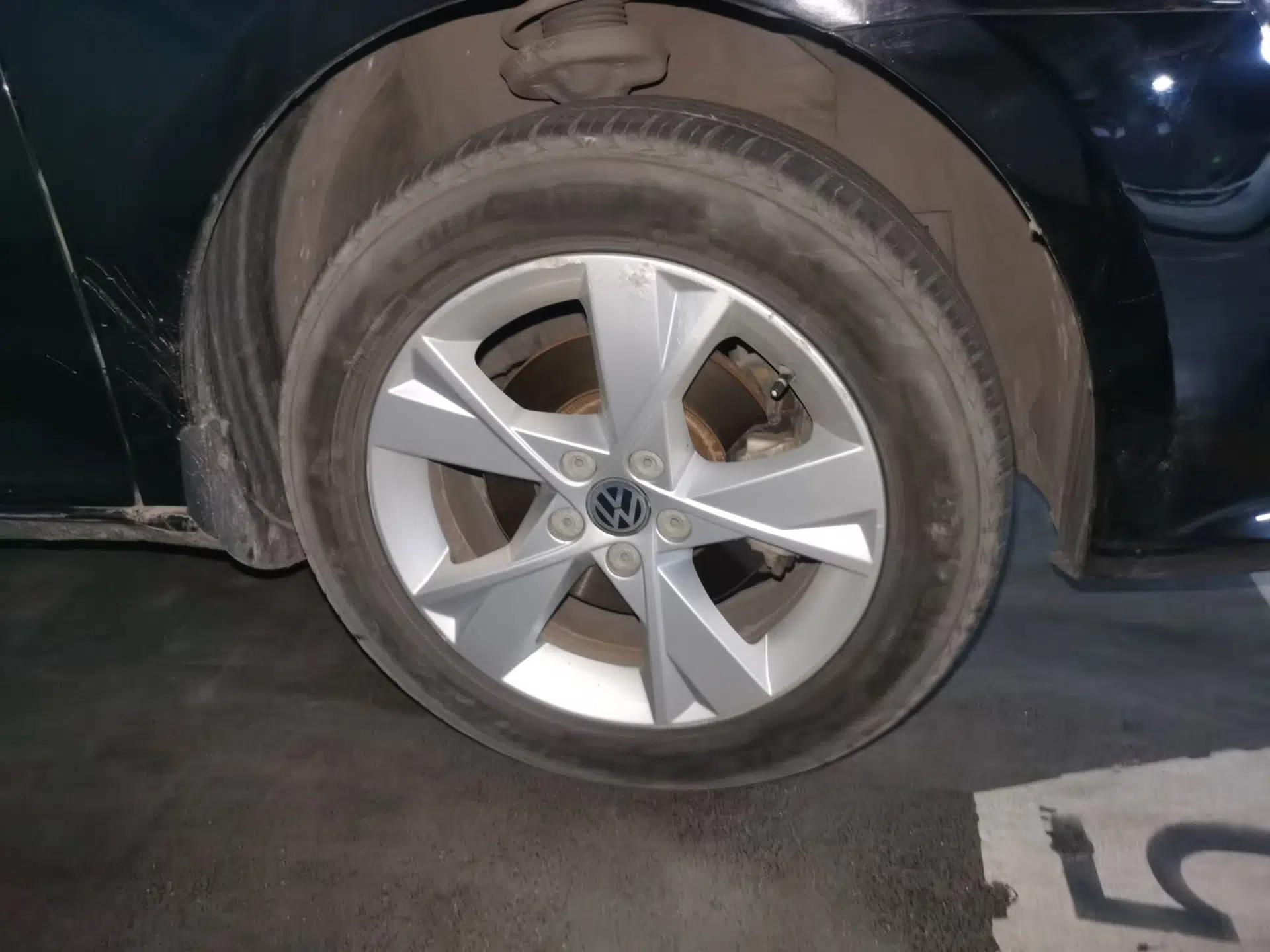 Volkswagen Bora 2013 1.6L Automatic Comfort Model — миниатюра 8