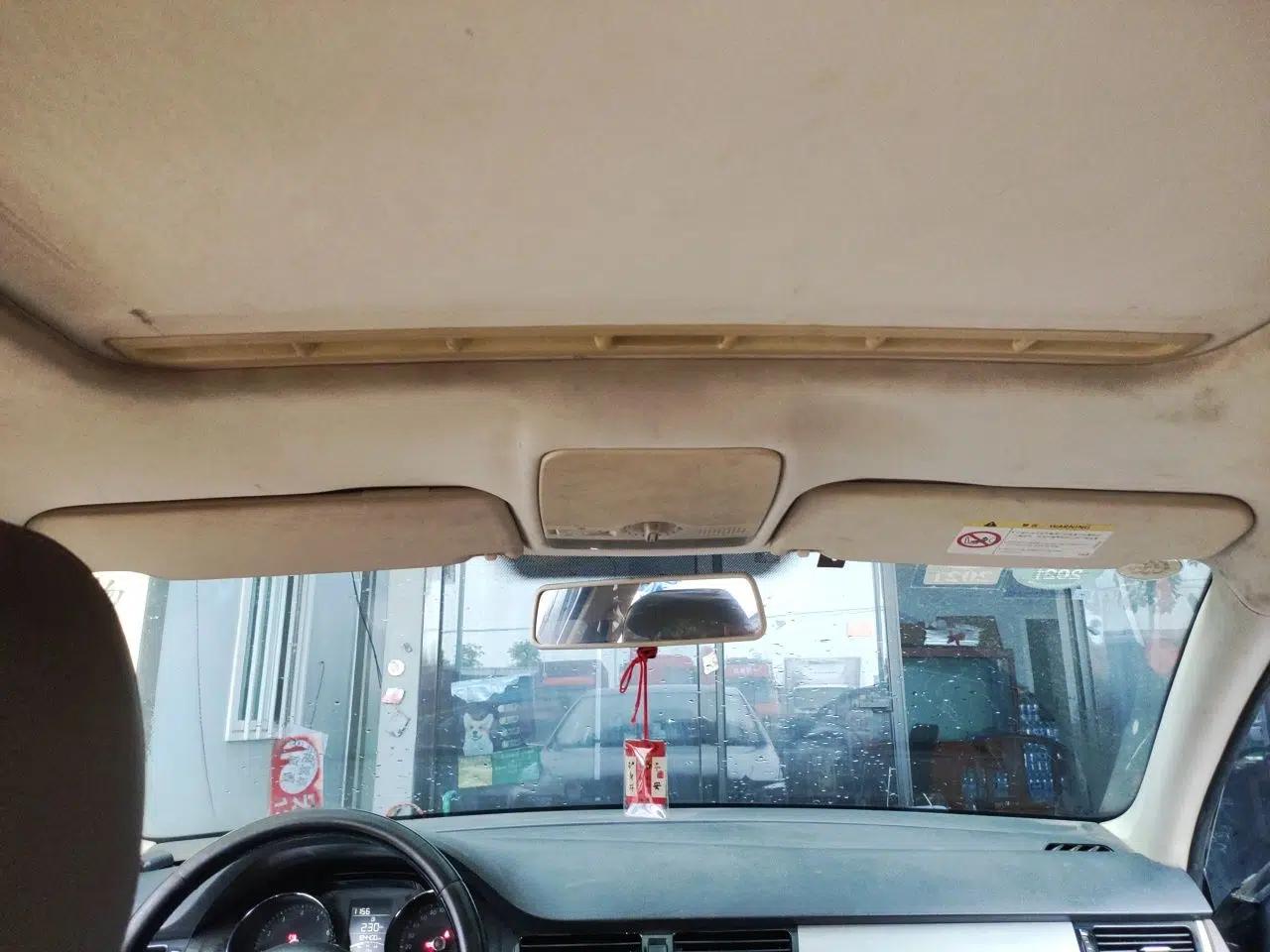 Volkswagen Bora 2014 1.6L Manual Comfort Model — миниатюра 18
