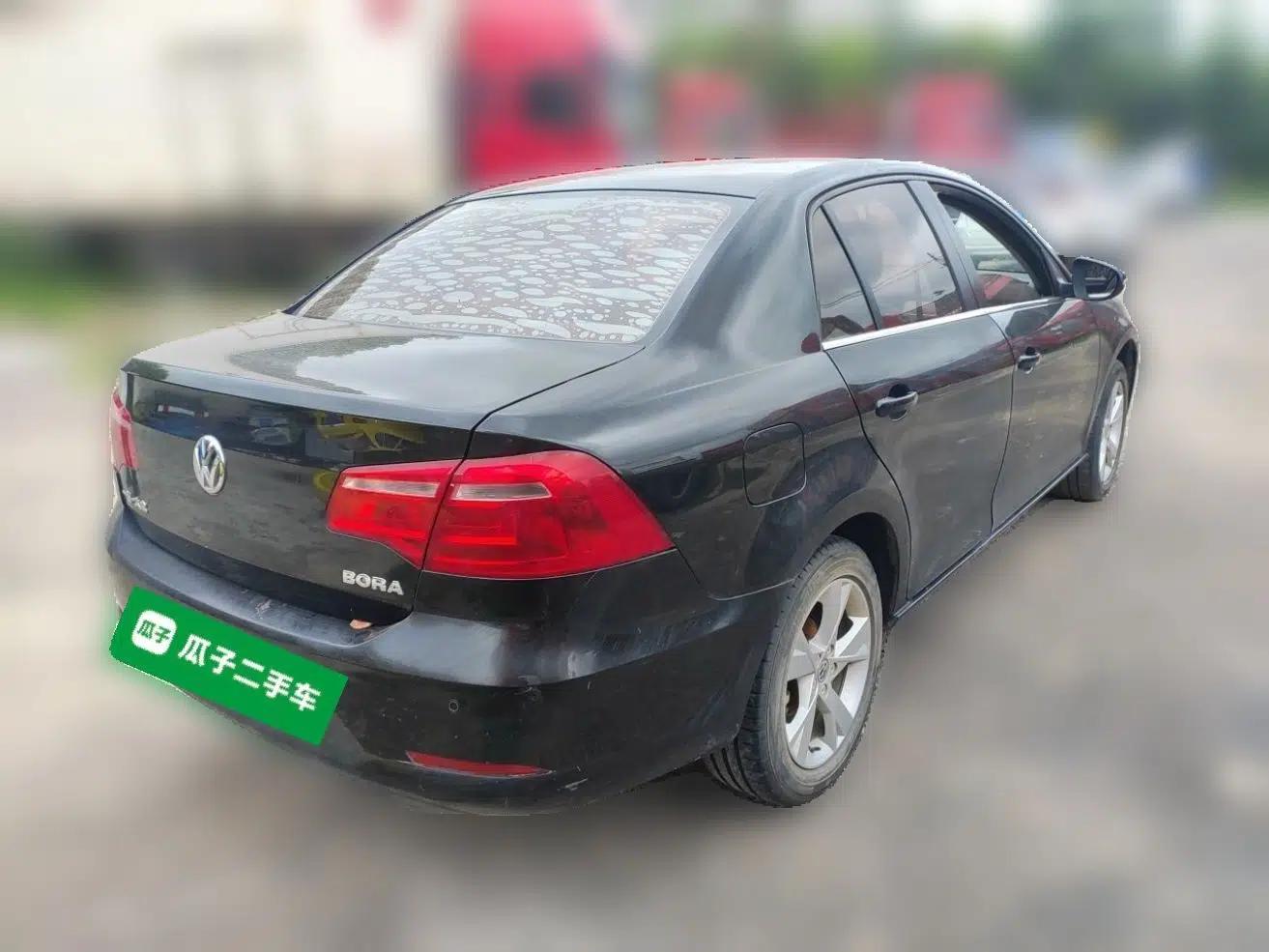 Volkswagen Bora 2014 1.6L Manual Comfort Model — миниатюра 6