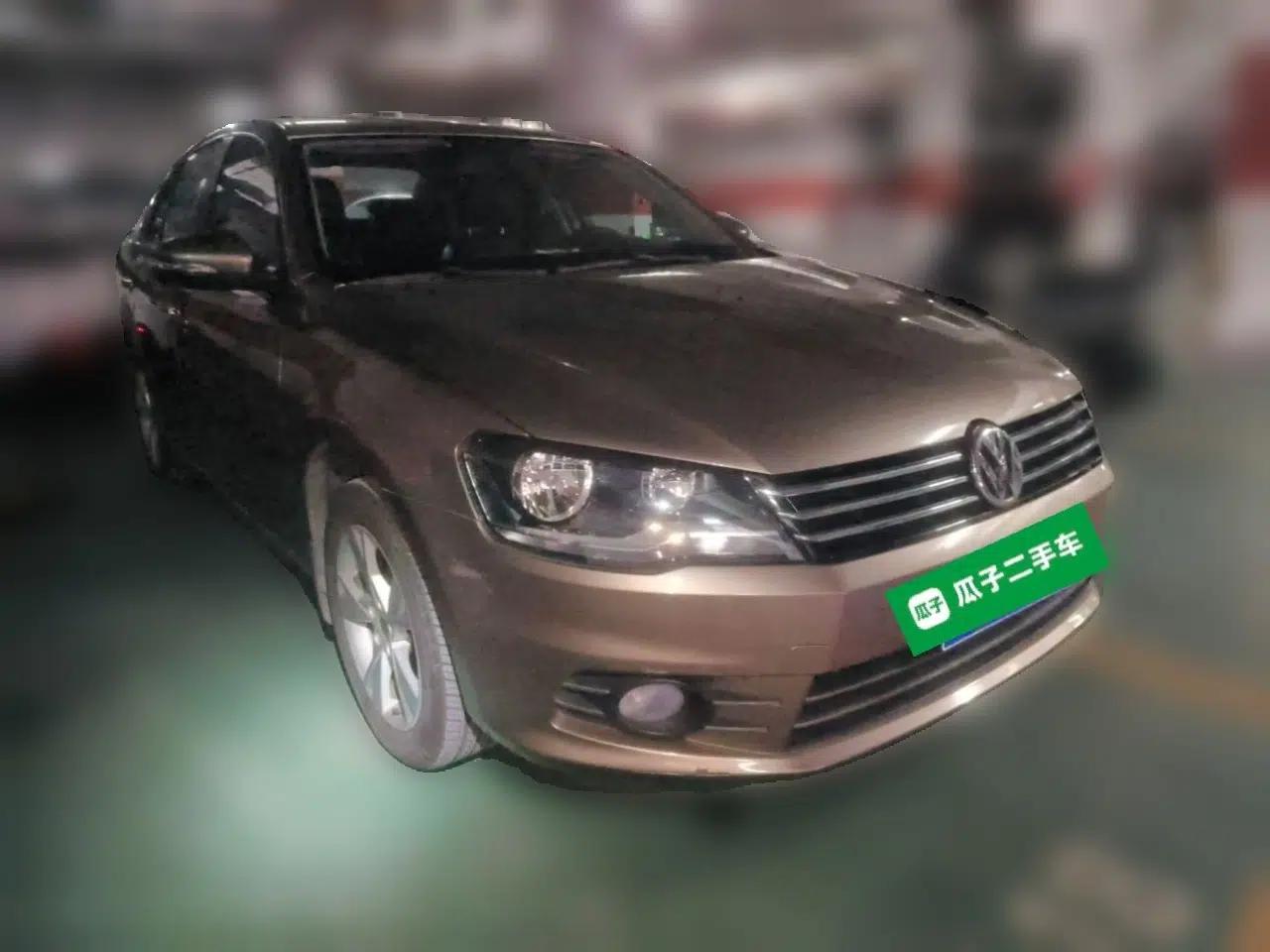 Volkswagen Bora 2014 1.6L Automatic Comfort Model — миниатюра 3
