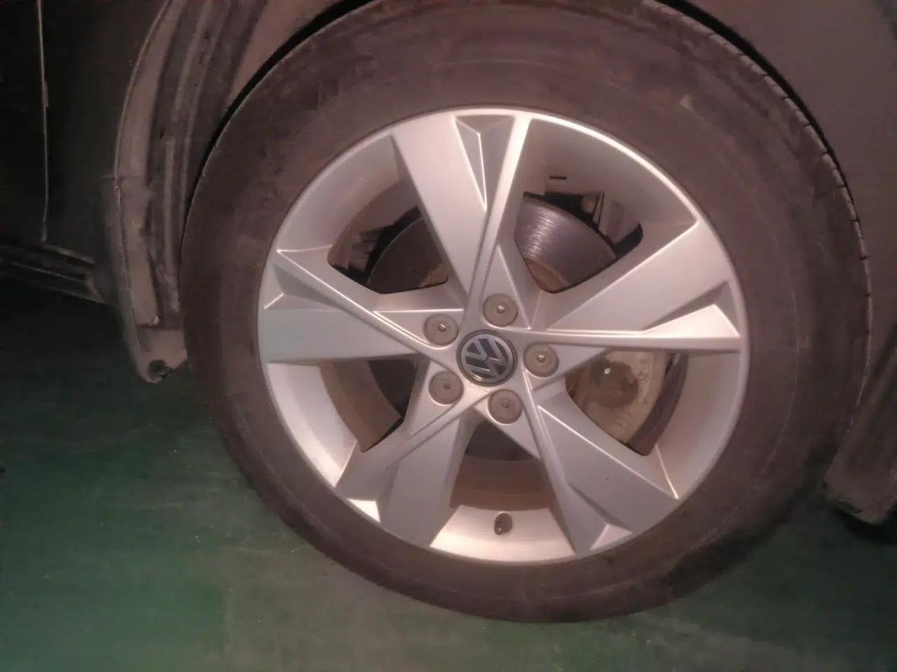 Volkswagen Bora 2014 1.6L Automatic Comfort Model — миниатюра 8