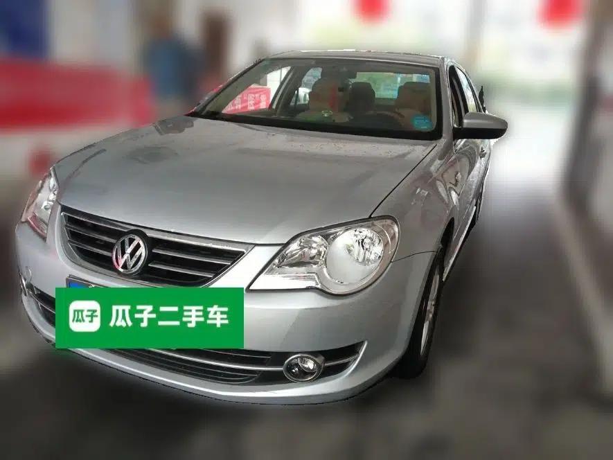 Volkswagen Bora 2011 1.6L Manual Comfort Version — миниатюра 1